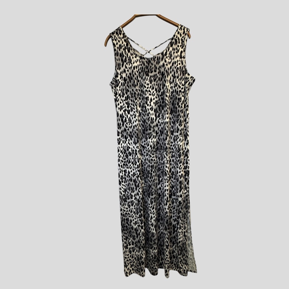 Women’s Dress Size XL Black White Gray Sleeveless Crisscross Neck Maxi Side Slit